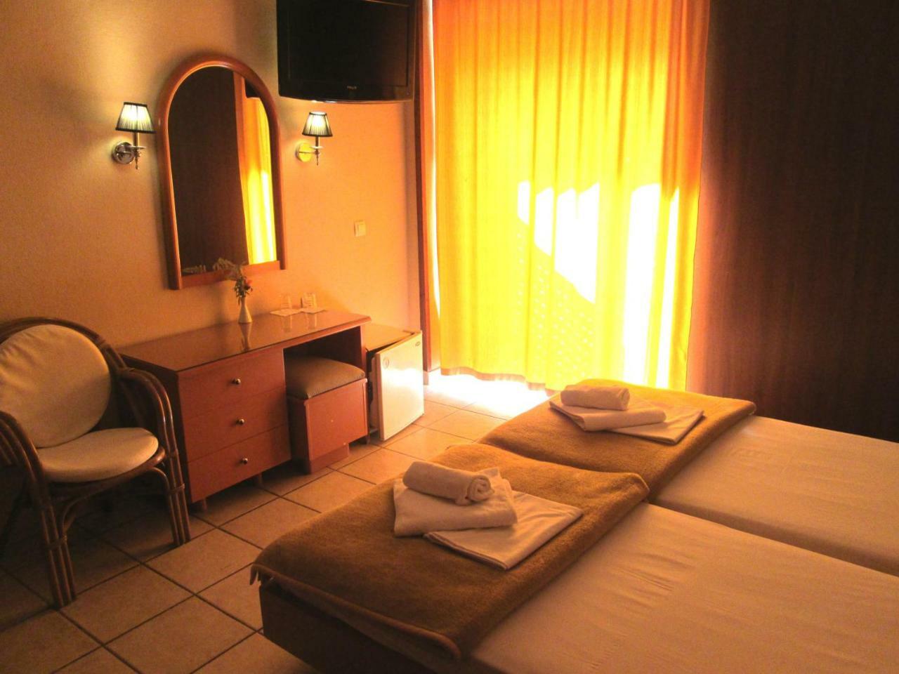 Hotel Lito Paralia Katerinis Ngoại thất bức ảnh